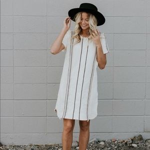 Moon River | Esperanza Embroidered Dress